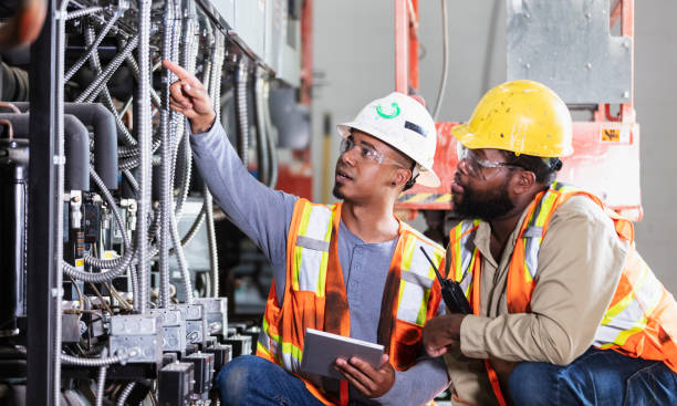 Best Emergency Electrician Near Me  in Phoenix, IL